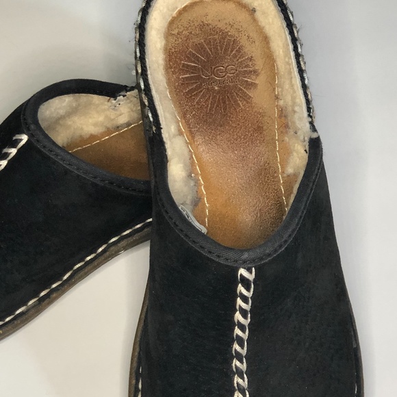 UGG Kohala slip on clogs. GUC Sz.8 - Picture 3 of 7